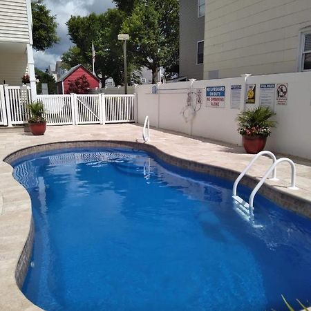 Fountain Motel Townhouse With Shared Pool Wildwood Kültér fotó