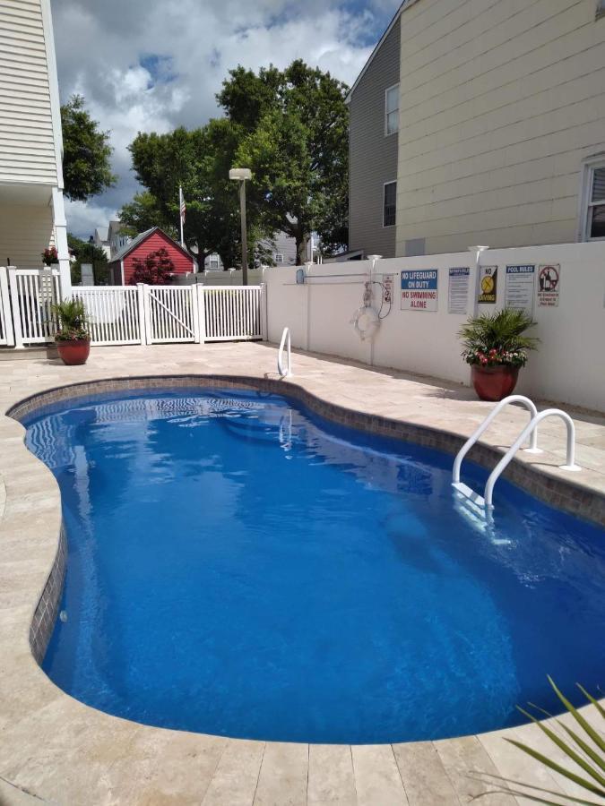 Fountain Motel Townhouse With Shared Pool Wildwood Kültér fotó